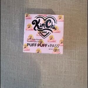 KimChi Chic Beauty “Puff Puff Pass” Set & Bake Powder 💕